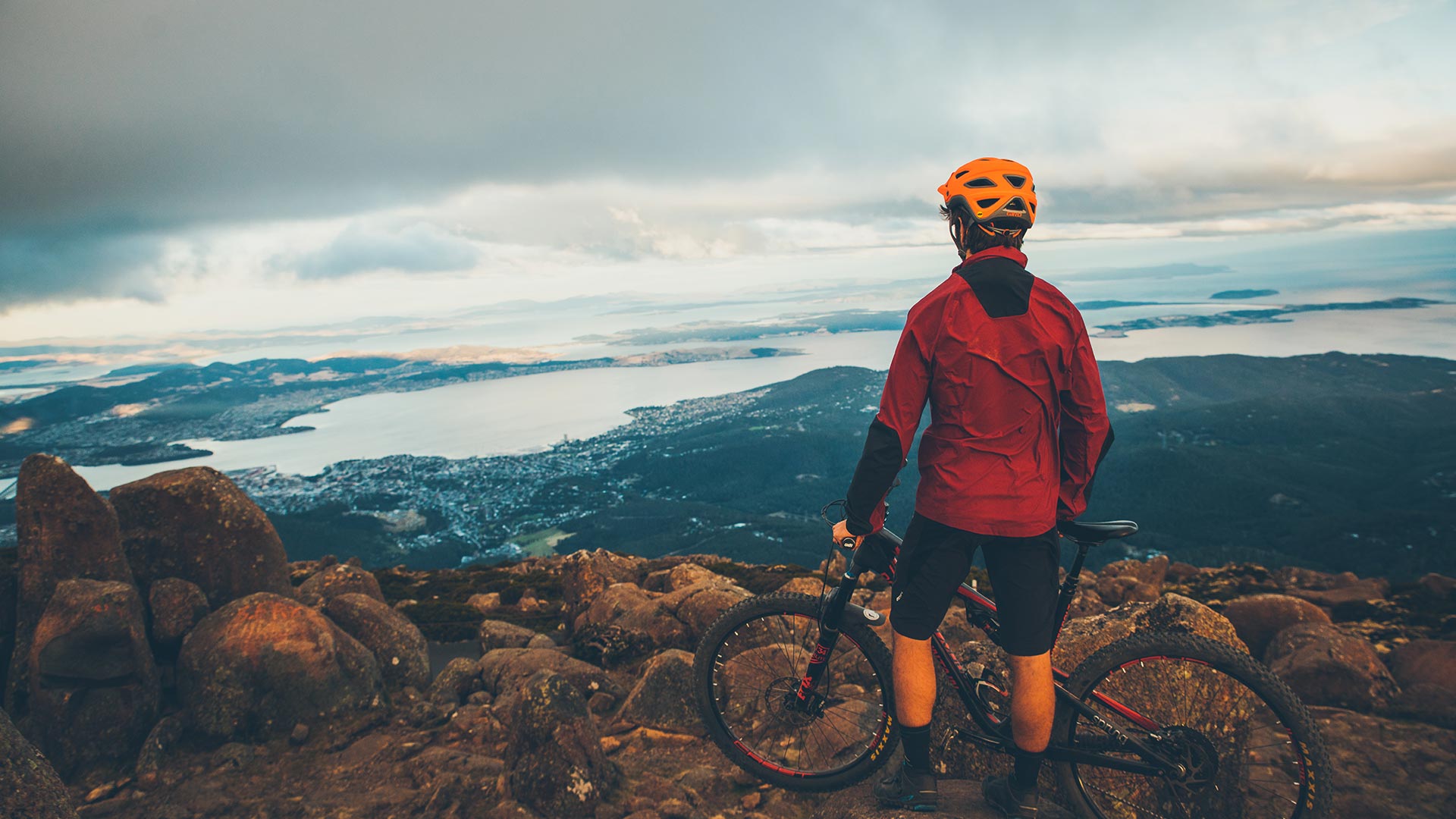 Tourism Tasmania & Flow Mountain Bike